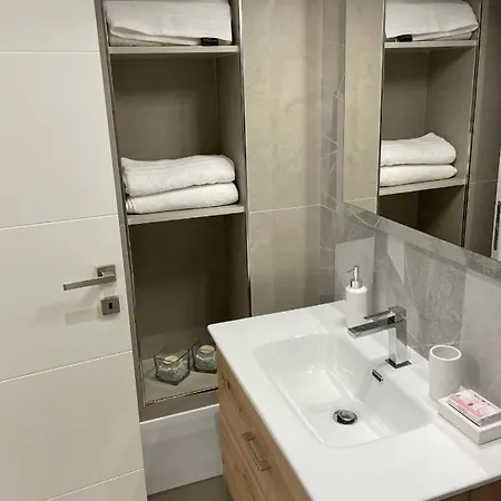 Varese Apartment *