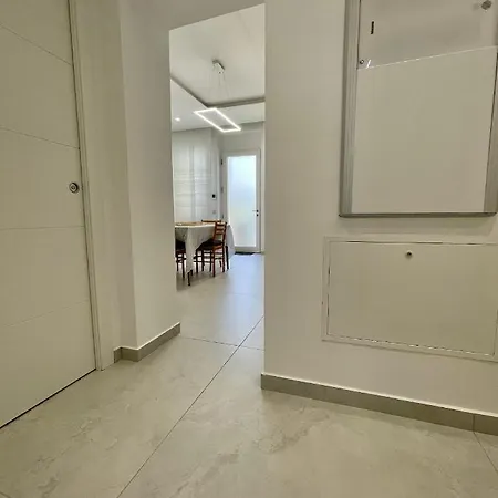 Varese Apartment Διαμέρισμα Βαρέζε