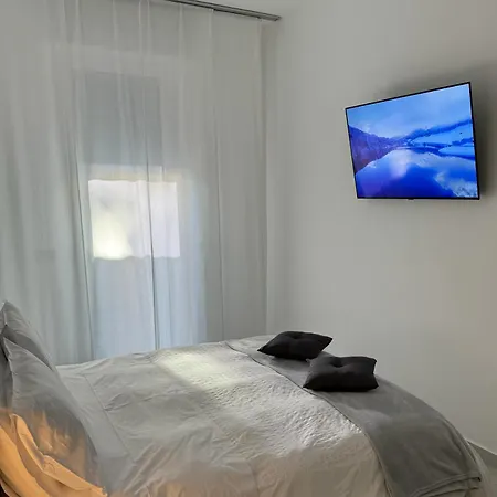 Varese Apartment Διαμέρισμα Βαρέζε
