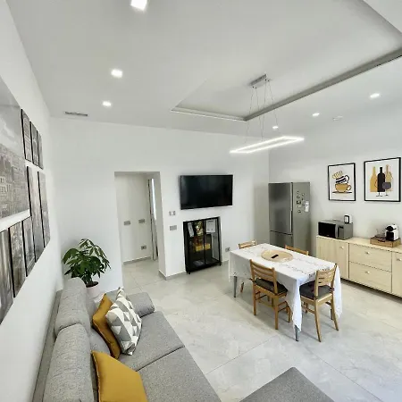 Varese Apartment Apartamento *