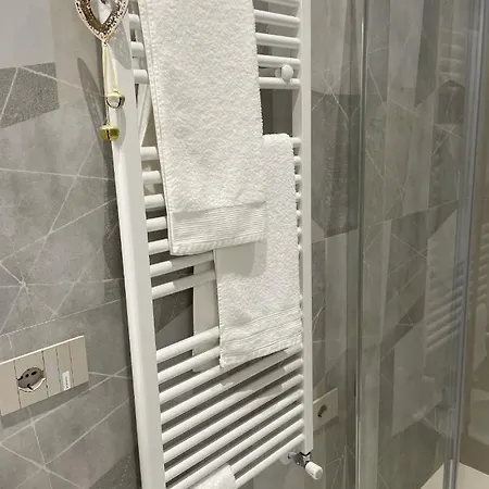 Varese Apartment *